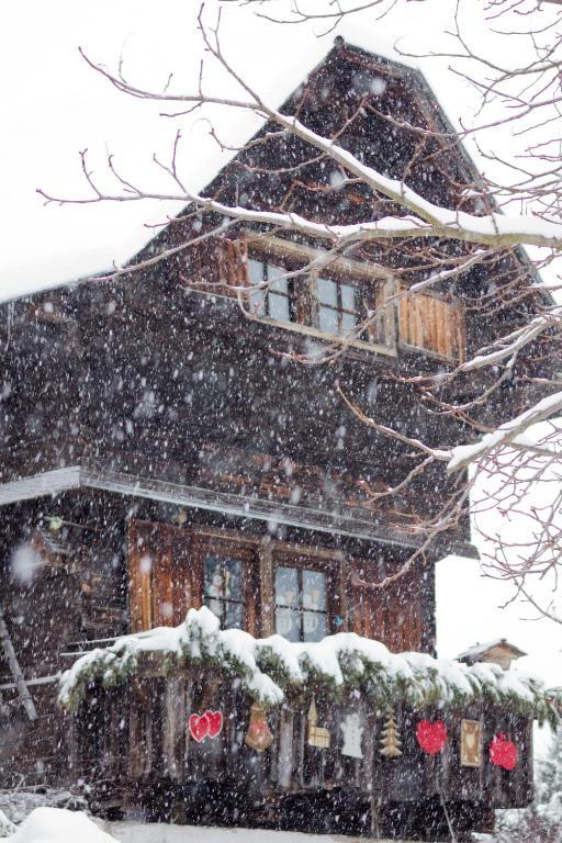 Das Landhaus Apartments Praegant Bad Kleinkirchheim Esterno foto
